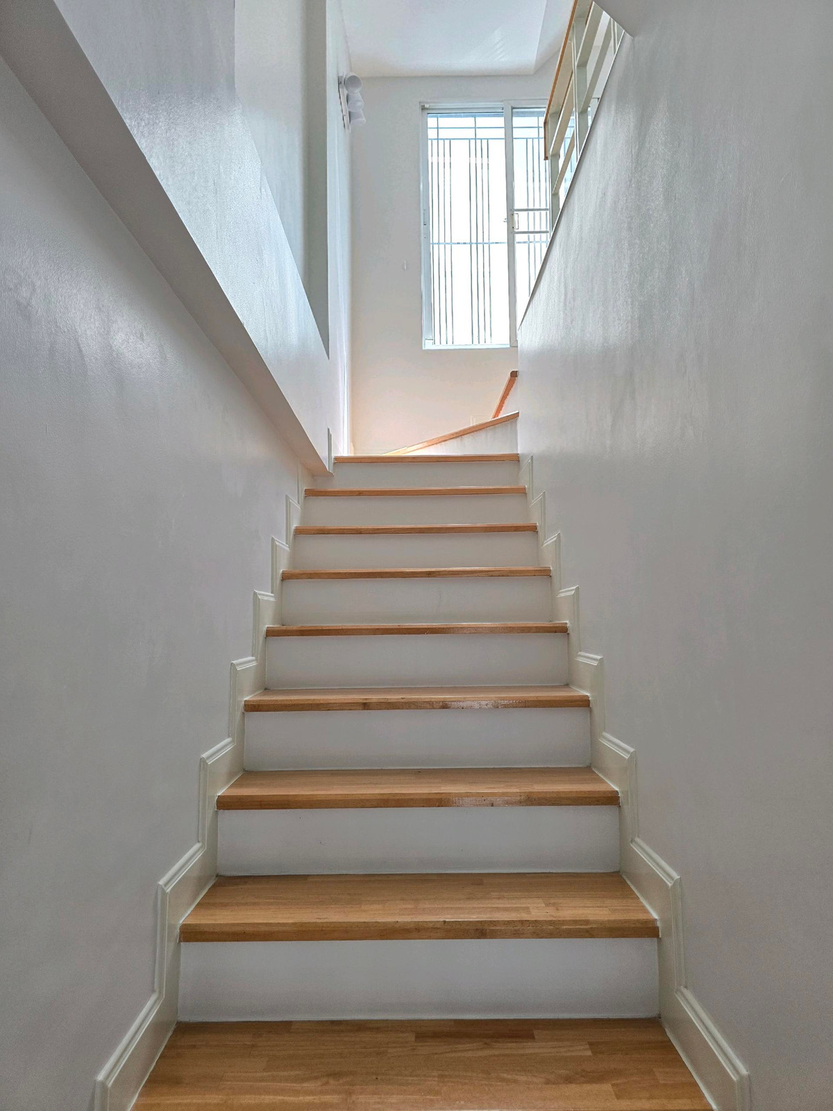 ขายทาวน์โฮมเกษตร นวมินทร์ ลาดปลาเค้า : ขายทาวน์โฮม 3 ชั้น หลังมุม โครงการบ้านกลางเมือง เออร์บาเนี่ยน เกษตร - นวมินทร์ 2ซอยลาดปลาเค้า 79