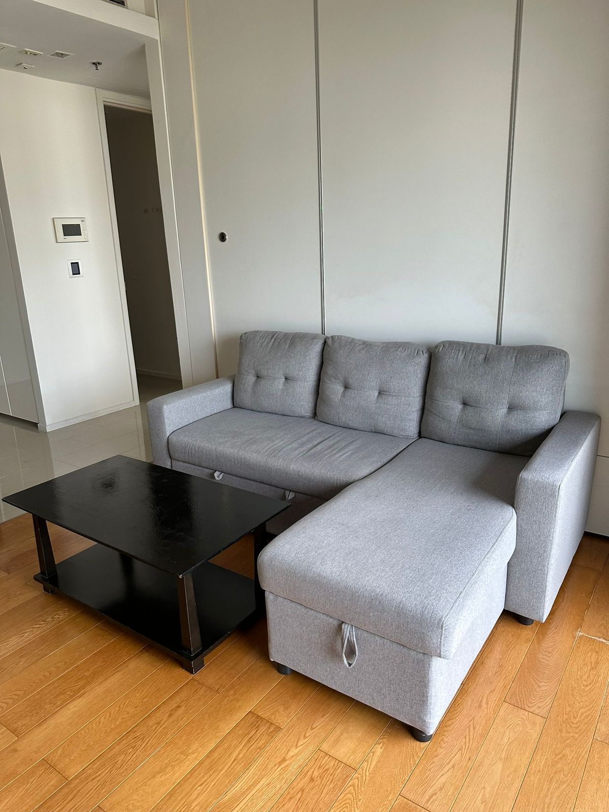 For RentCondoRama9, Petchburi, RCA : Condo for rent at Circle living prototype