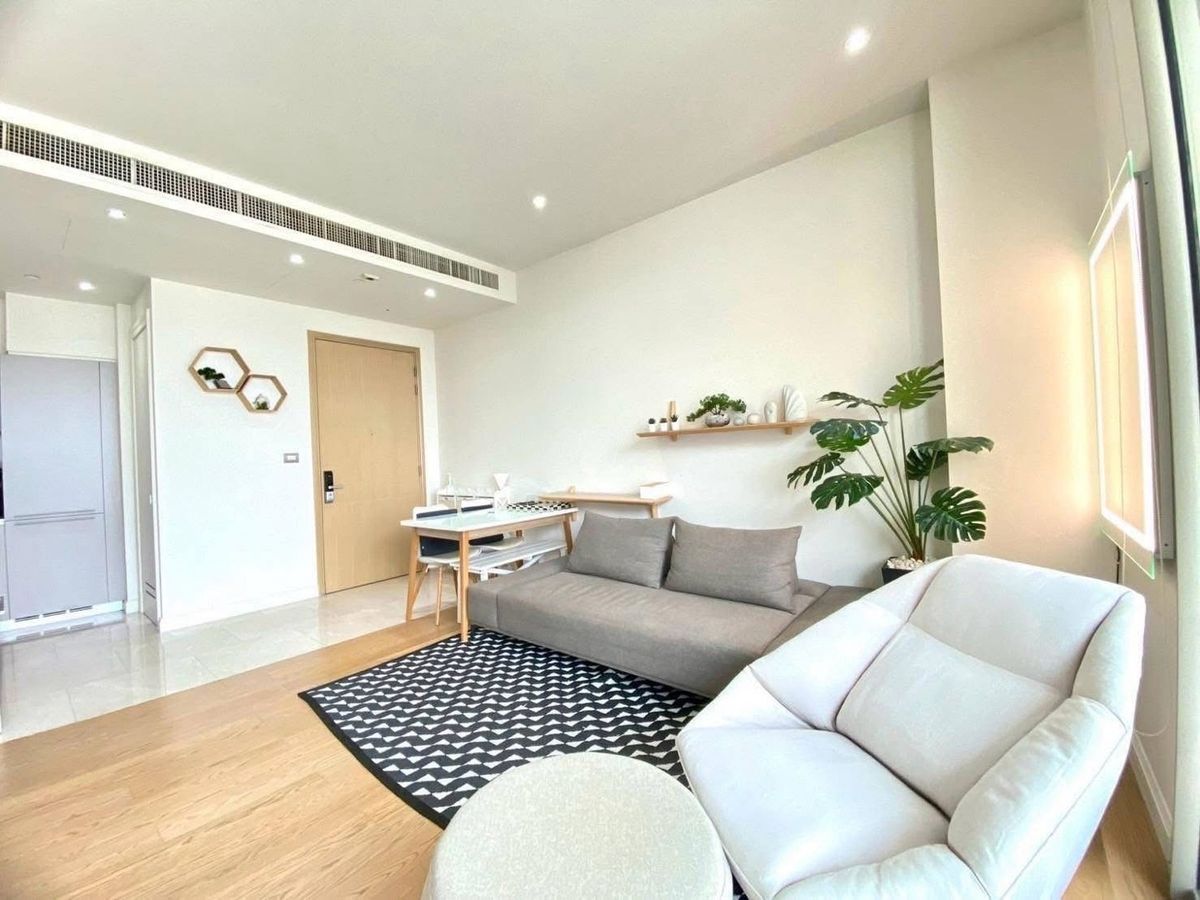 For RentCondoWongwianyai, Charoennakor : Close to the River 0m. To ICONSIAM Magnolias Waterfront Residences