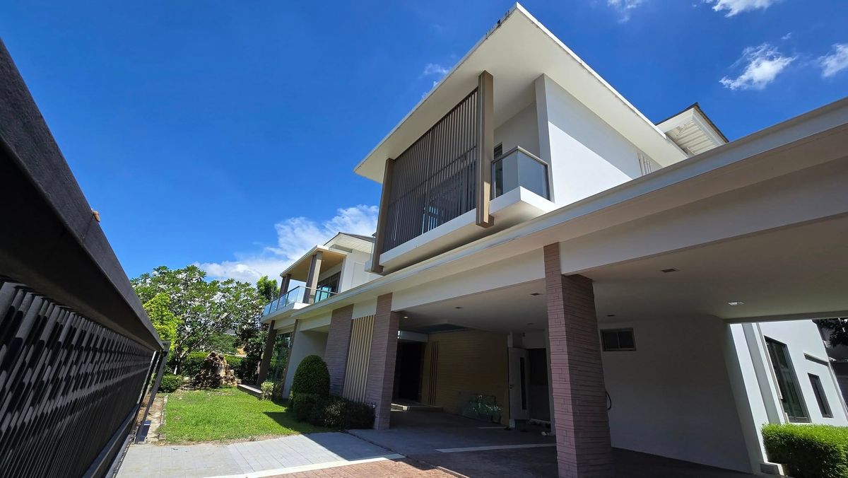 ขายบ้านมีนบุรี-ร่มเกล้า : ลดแรงที่สุดจาก 49.9 ล้านบาท เหลือเพียง 39.9 ล้านบาท . บ้านใหม่ยังไม่เคยเข้าอยู่ บิวท์อินหรูมูลค่าเกือบ 10 ล้านบาท . Perfect Masterpiece Century Ramkhamhaeng 164 บ้านเดี่ยวหรู หลังมุม ทำเลดีที่สุดในโครงการ ใกล้ MRT สายสีส้ม | ติดสวนส่วนกลาง 