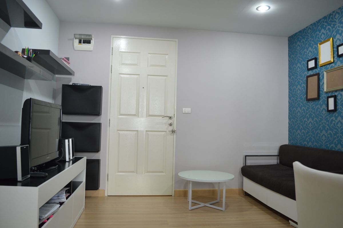For RentCondoLadprao101, Happy Land, The Mall Bang Kapi : Fully furnished room with furniture