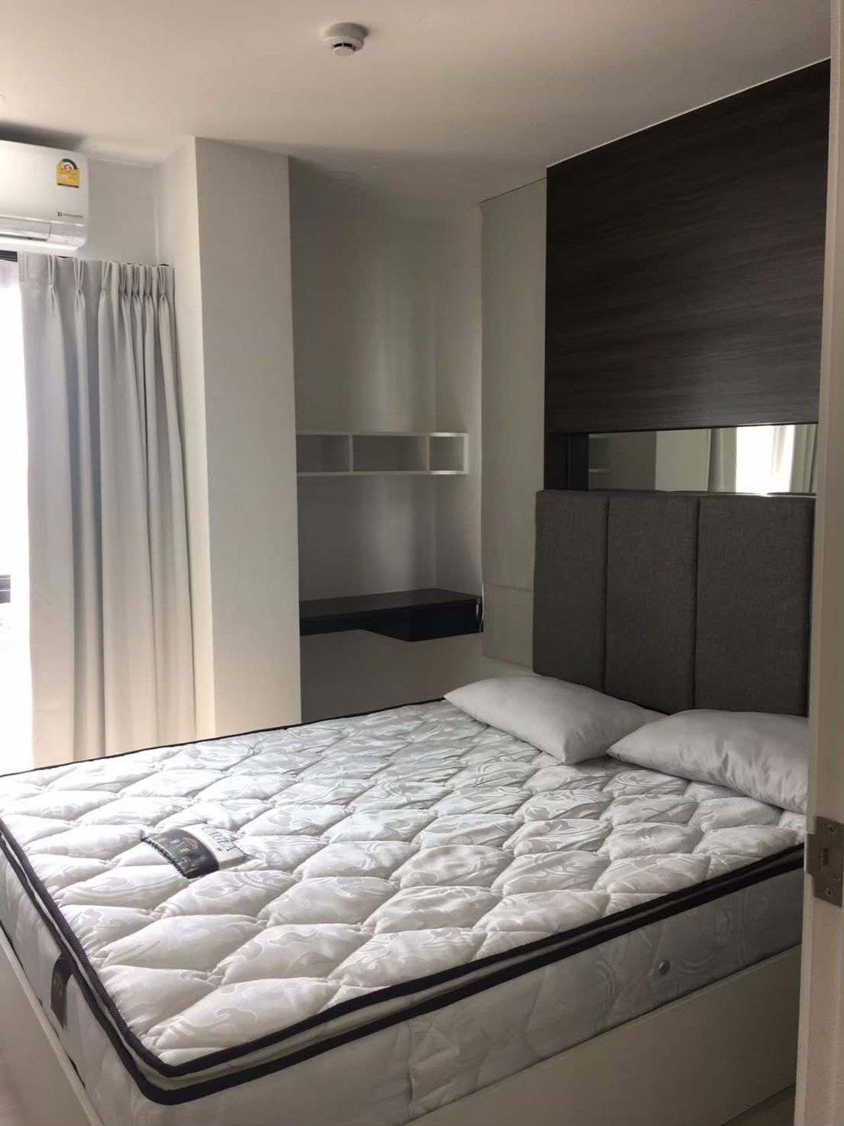 ให้เช่าคอนโดรัชดา ห้วยขวาง : 🌟 ให้เช่า D-Mark Condo @ Sutthisan ✅ เดินทางสะดวก ใกล้ MRT สุทธิสาร & MRT ห้วยขวาง 💸 ราคาเช่า 11,000 บาท/เดือน 📐 ขนาด 28 ตร.ม. | ชั้น 7