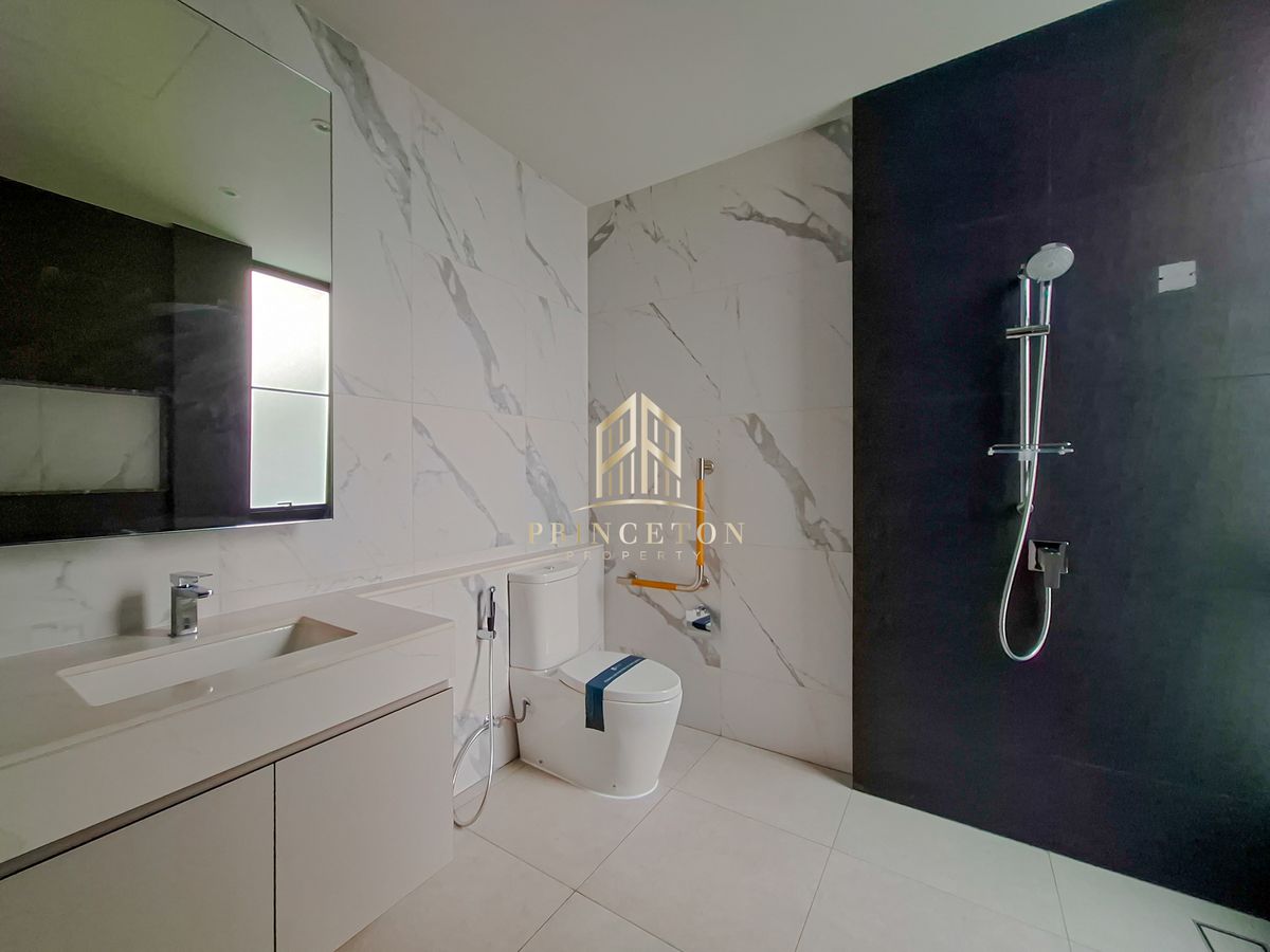 ขายบ้านพัฒนาการ ศรีนครินทร์ : ขายบ้าน 3 ชั้น โครงการมอลตัน เกทส์ กรุงเทพกรีฑา 📞092-425244 Malton Gates Krungthep Kreetha