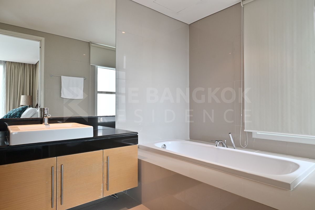 For RentHousePattanakan, Srinakarin : Burasiri Krungthep Kreetha 🌟 𝐄𝐱𝐜𝐥𝐮𝐬𝐢𝐯𝐞 𝐑𝐞𝐧𝐨𝐯𝐚𝐭𝐞𝐝 𝐇𝐨𝐮𝐬𝐞 in Prestigious Luxury Development 🏡