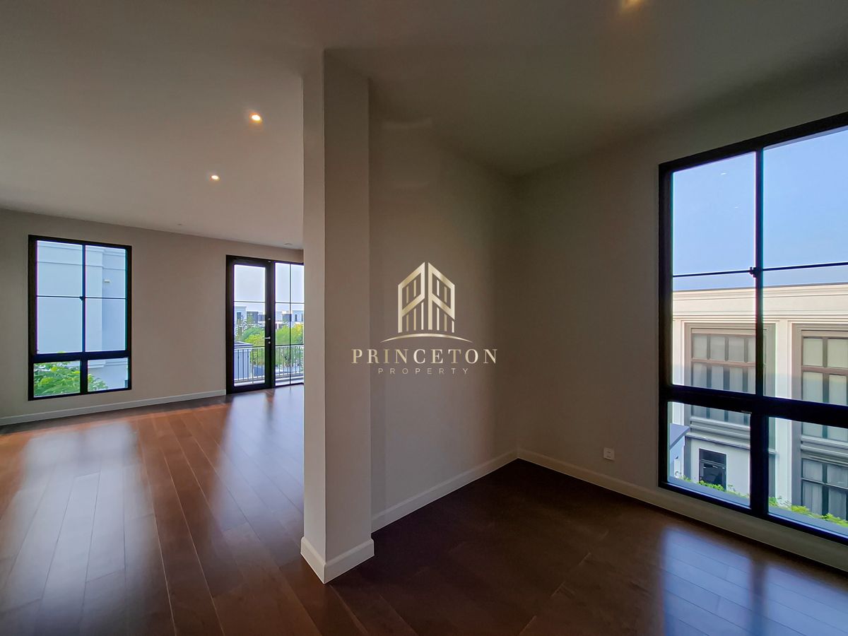 ขายบ้านพัฒนาการ ศรีนครินทร์ : ขายบ้าน 3 ชั้น โครงการมอลตัน เกทส์ กรุงเทพกรีฑา 📞092-425244 Malton Gates Krungthep Kreetha