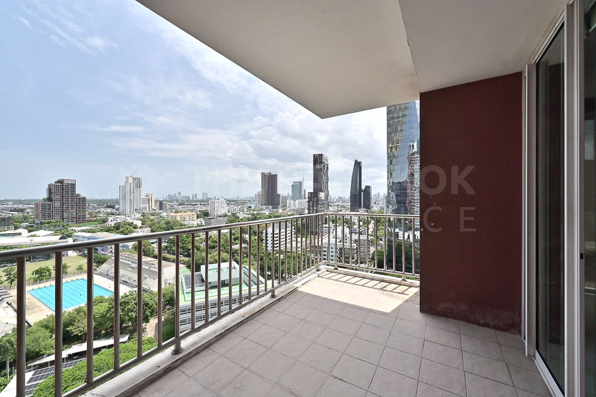 For RentHousePattanakan, Srinakarin : Burasiri Krungthep Kreetha 🌟 𝐄𝐱𝐜𝐥𝐮𝐬𝐢𝐯𝐞 𝐑𝐞𝐧𝐨𝐯𝐚𝐭𝐞𝐝 𝐇𝐨𝐮𝐬𝐞 in Prestigious Luxury Development 🏡