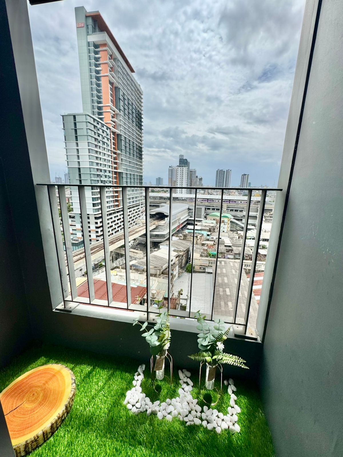 ขายคอนโดบางซื่อ วงศ์สว่าง เตาปูน : ขายคอนโด Ideo Mobi Bangsue Grand Interchange ราคา 2,590,000 บาท [MKs250809]