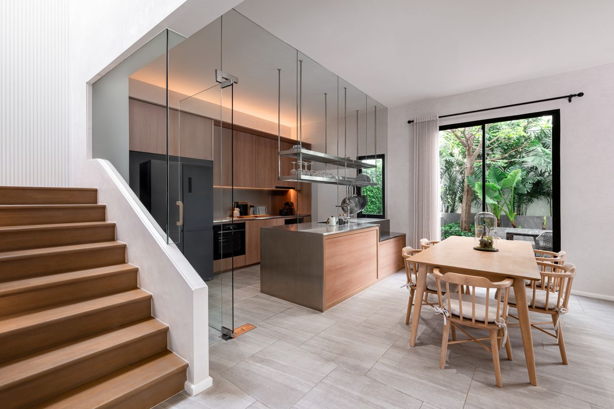 For SaleHousePattanakan, Srinakarin : ✨ Detached house for only 20 million in a luxury home location.