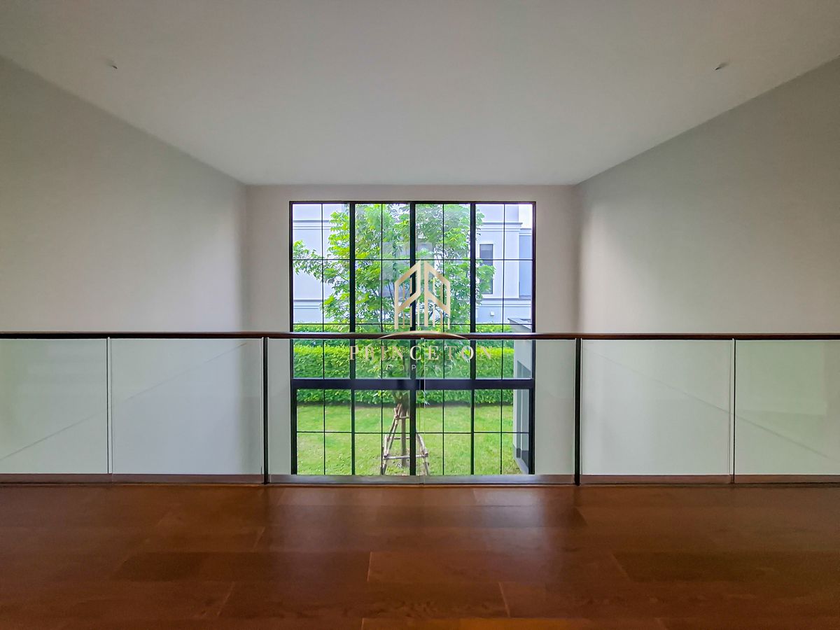 ขายบ้านพัฒนาการ ศรีนครินทร์ : ขายบ้าน 3 ชั้น โครงการมอลตัน เกทส์ กรุงเทพกรีฑา 📞092-425244 Malton Gates Krungthep Kreetha