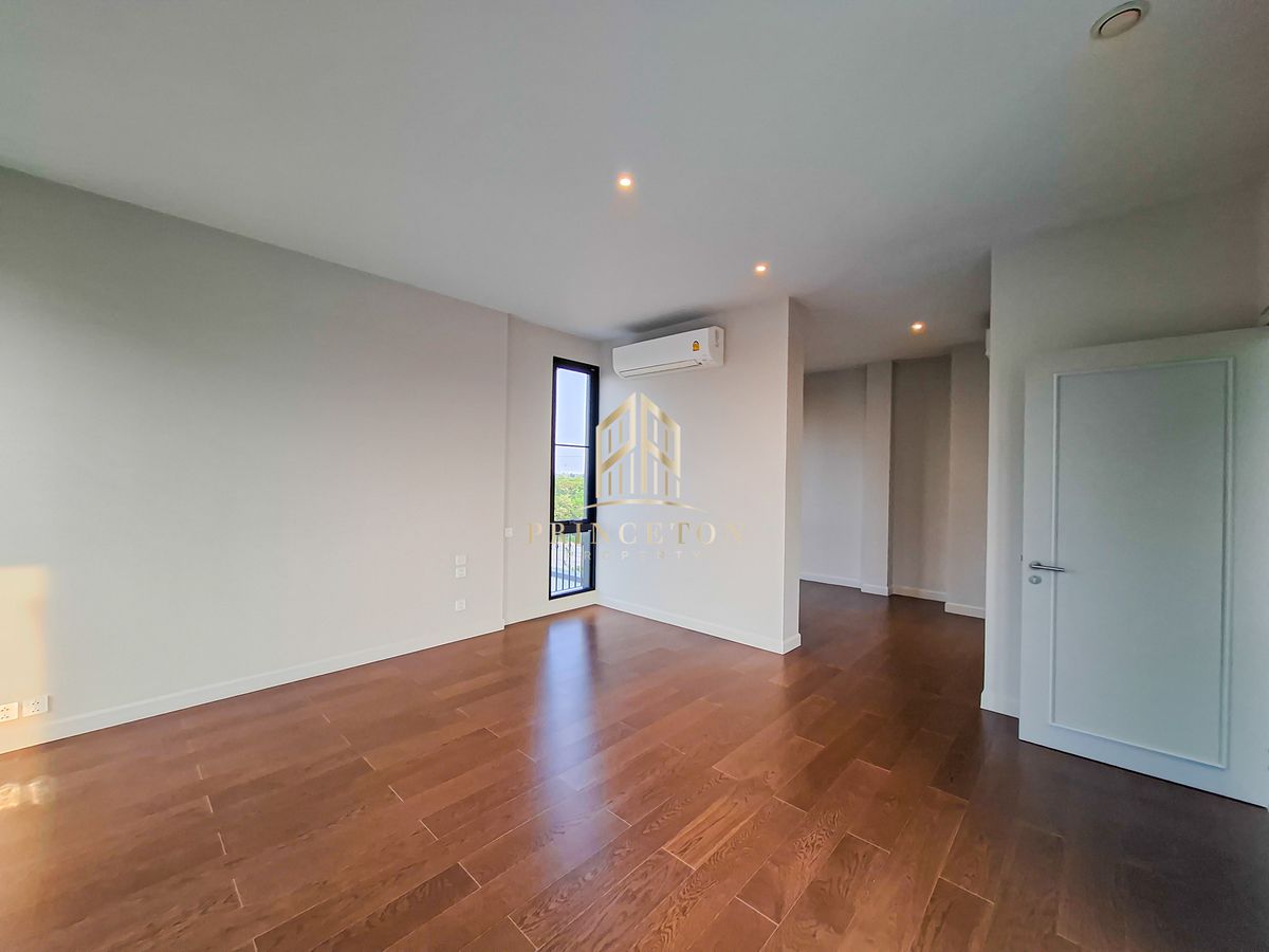 ขายบ้านพัฒนาการ ศรีนครินทร์ : ขายบ้าน 3 ชั้น โครงการมอลตัน เกทส์ กรุงเทพกรีฑา 📞092-425244 Malton Gates Krungthep Kreetha