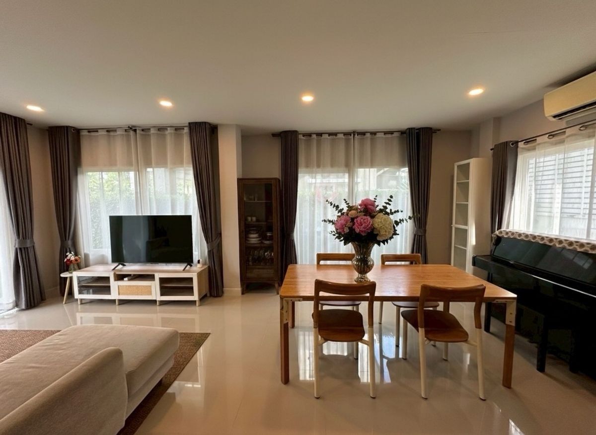 ให้เช่าบ้านนวมินทร์ รามอินทรา : The Centro Watcharapol For Rent – Beautiful Home with Private Ambience and Convenient Access in Every Direction