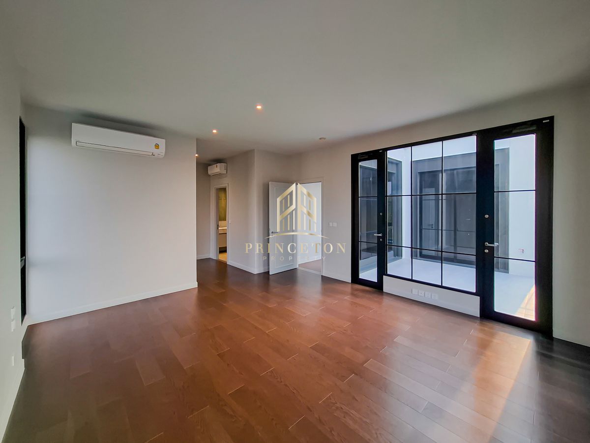 ขายบ้านพัฒนาการ ศรีนครินทร์ : ขายบ้าน 3 ชั้น โครงการมอลตัน เกทส์ กรุงเทพกรีฑา 📞092-425244 Malton Gates Krungthep Kreetha