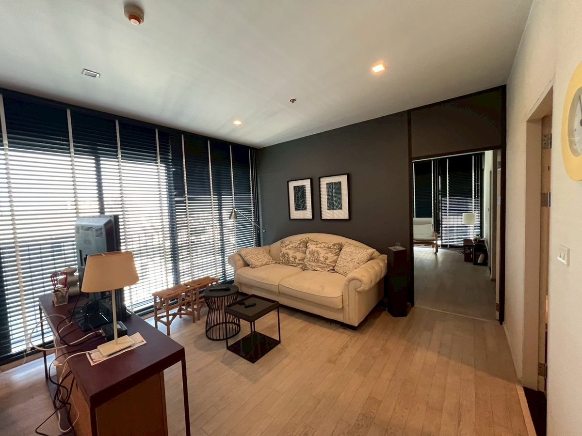 For RentCondoSukhumvit, Asoke, Thonglor : 🌟 Noble Solo — 2BR, 2BA Condo with Full Appliances and City View in the Heart of Thonglor | Easy Access to BTS Thonglor & Amenities 