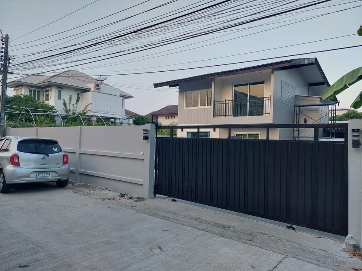 ให้เช่าบ้านโชคชัย4 ลาดพร้าว71 : 🏡 ให้เช่าบ้านเดี่ยวหลังใหญ่พิเศษ 100ตรว.  ลาดพร้าว – โชคชัย 4  🔥เช่า 45,000 บาท/เดือน 4 ห้องนอน 3 ห้องน้ำ #เฟอร์นิเจอร์ครบจัดเต็ม จดบริษัทได้ (ค่าเช่าเพิ่ม 30%)