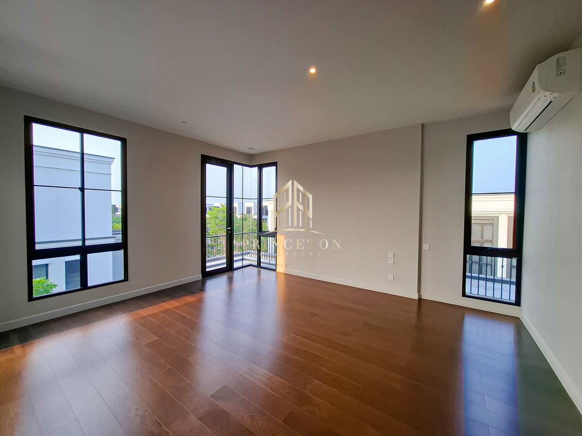 ขายบ้านพัฒนาการ ศรีนครินทร์ : ขายบ้าน 3 ชั้น โครงการมอลตัน เกทส์ กรุงเทพกรีฑา 📞092-425244 Malton Gates Krungthep Kreetha