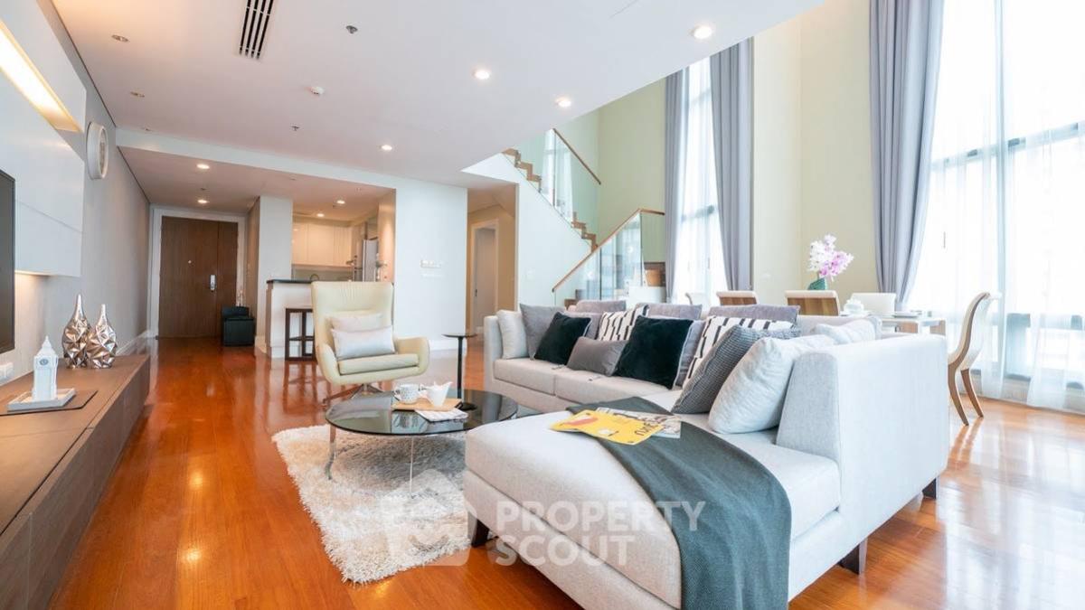 For RentCondoSukhumvit, Asoke, Thonglor : 3-BR Condo at Bright Sukhumvit 24 Condominium near BTS Phrom Phong