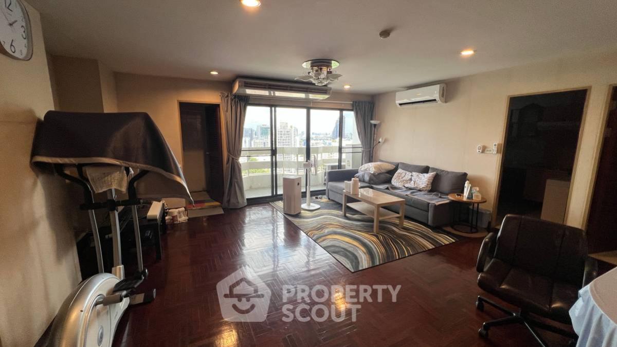For SaleCondoRatchathewi,Phayathai : 4-BR Condo at Phayathai Plaza near BTS Phaya Thai