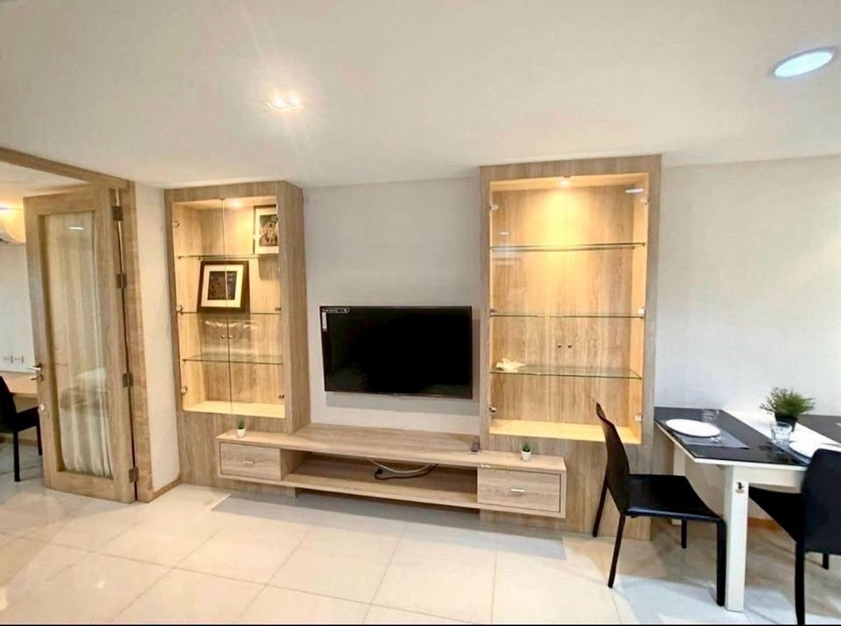 ให้เช่าคอนโดสุขุมวิท อโศก ทองหล่อ : Free cleaning 2 times per week🔥 Waterford Diamond Tower🔥 2beds 2baths 84 Sq.m Fully furnished and equipped with electrical appliances 39,000 per month ✅