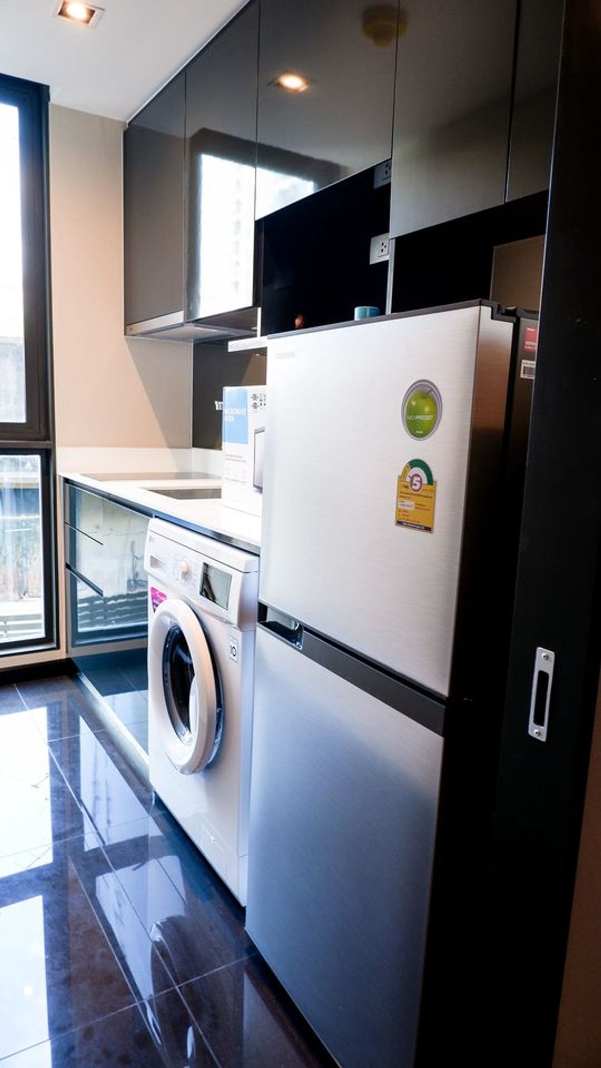 For SaleCondoSiam Paragon ,Chulalongkorn,Samyan : Altitude Define【𝐒𝐄𝐋𝐋 & 𝐑𝐄𝐍𝐓】🔥A peaceful corner in the big city, with warm tones and a cool vibe, making every day a relaxing day🔥  Contact Line ID: @hacondo