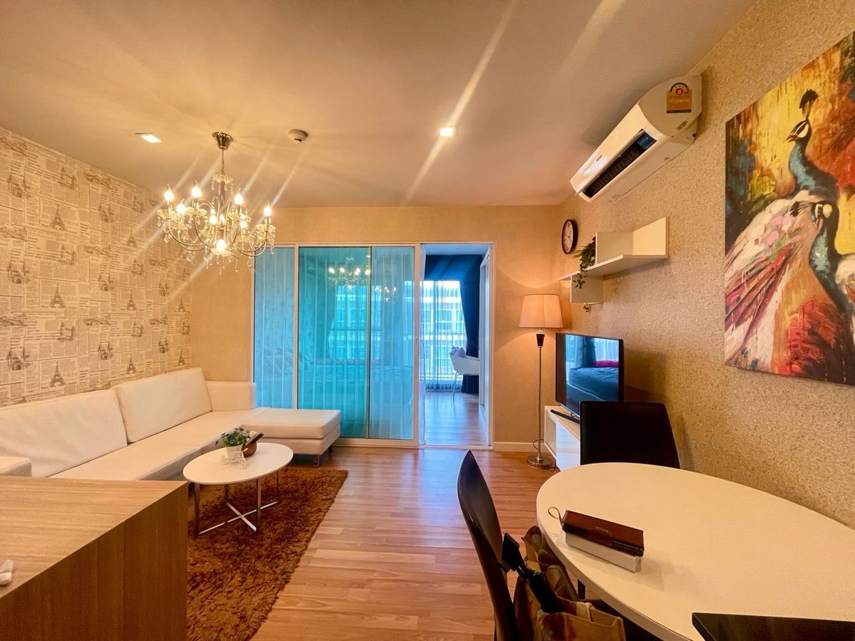 ให้เช่าคอนโดเลียบทางด่วนรามอินทรา : ปล่อยเช่า We Condo Ekkamai-Raminthra เฟอร์พร้อมเครื่องใช้ไฟฟ้าครบ ตกแต่งห้องบิ๊วอิน  ด้านห้องติดกับฝั่งสวนเงียบสงบมากๆ บรรยากาศเป็นส่วนตัว