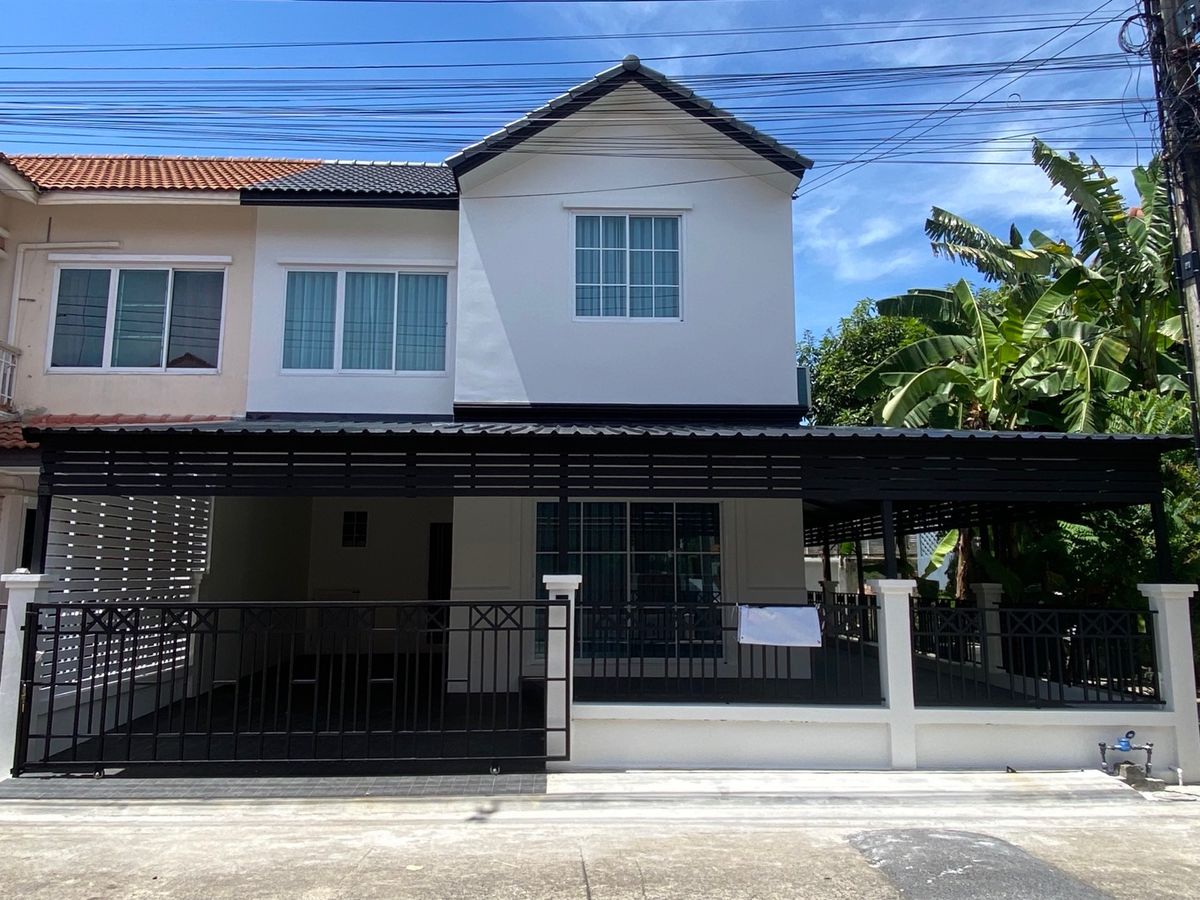 ขายทาวน์โฮมปทุมธานี รังสิต ธรรมศาสตร์ : บ้านฟ้าปิยรมย์ ลำลูกกาคลอง 6 เรือนพฤกษ์ เฟส 8 ต้นโครงการ หลังมุมไซส์ใหญ่ 