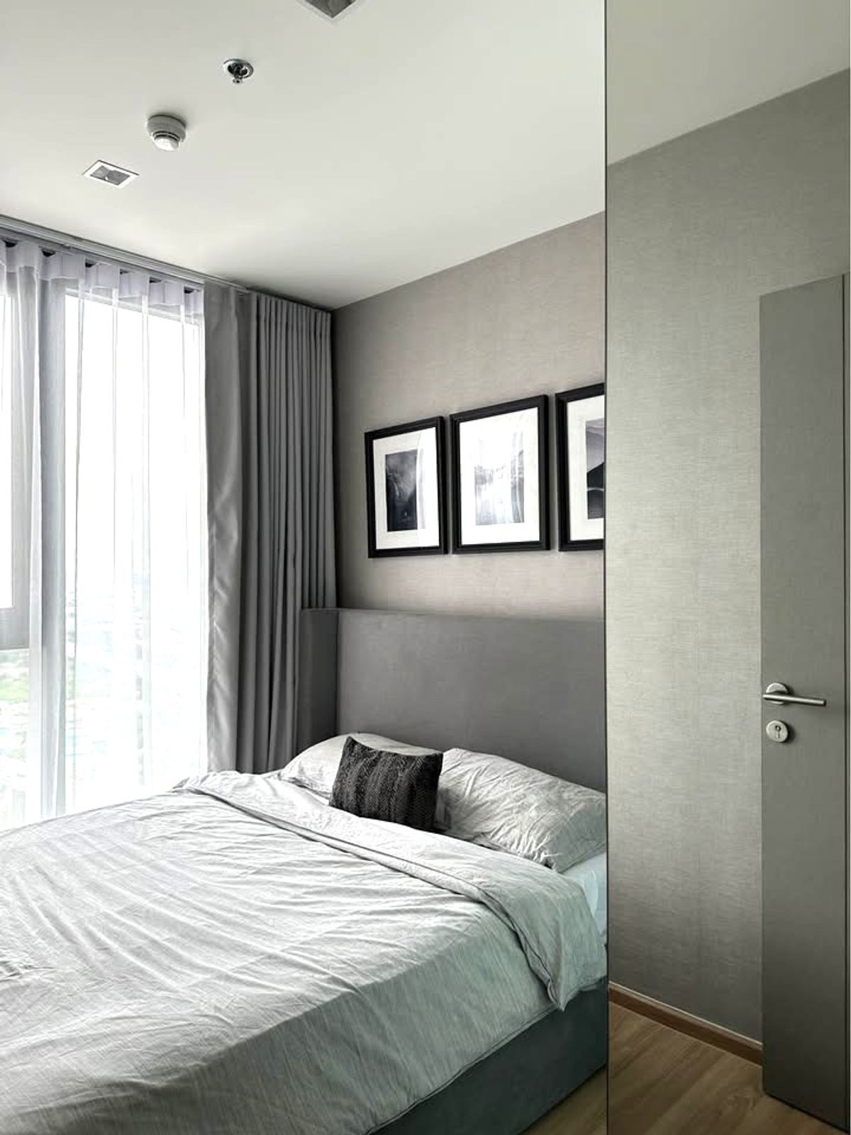 ขายคอนโดพระราม 9 เพชรบุรีตัดใหม่ RCA : ขายคอนโด The Base Garden Rama 9 ราคา 6,000,000 บาท [NCr250810]