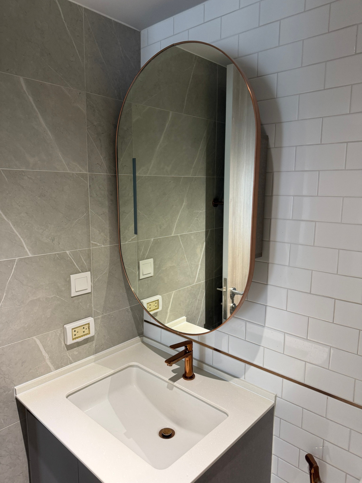 ให้เช่าคอนโดสุขุมวิท อโศก ทองหล่อ : ✨ GT15997 |  คอนโด Chapter Thonglor 25 เดินทางสะดวก ใกล้รถไฟฟ้าบีทีเอส มีรถรับส่ง ห้องสวย เฟอร์นิเจอร์ครบ พร้อมอยู่