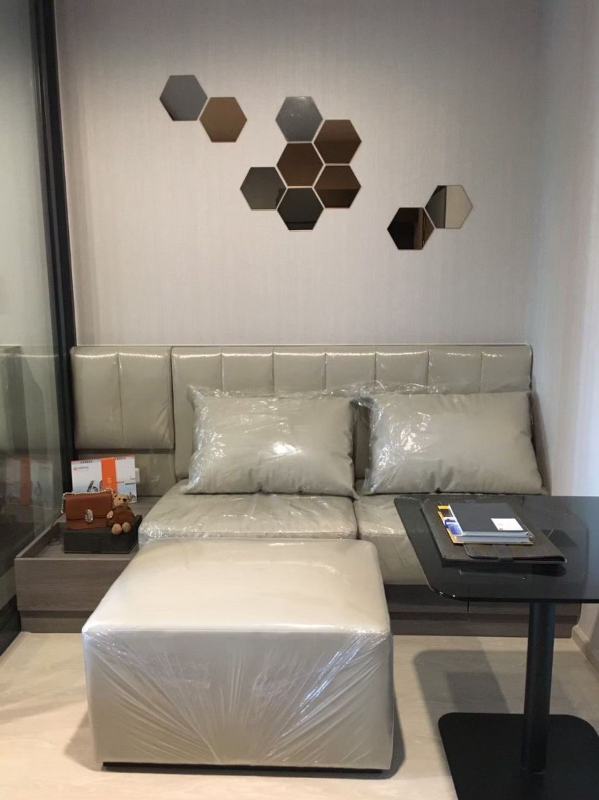 For SaleCondoThaphra, Talat Phlu, Wutthakat : Ideo Thaphra Interchange【𝐒𝐄𝐋𝐋 & 𝐑𝐄𝐍𝐓】🔥Completely decorated in a unique style, it leaves you feeling refreshed and comfortable, perfect for every stage of your life.🔥  Contact Line ID: @hacondo