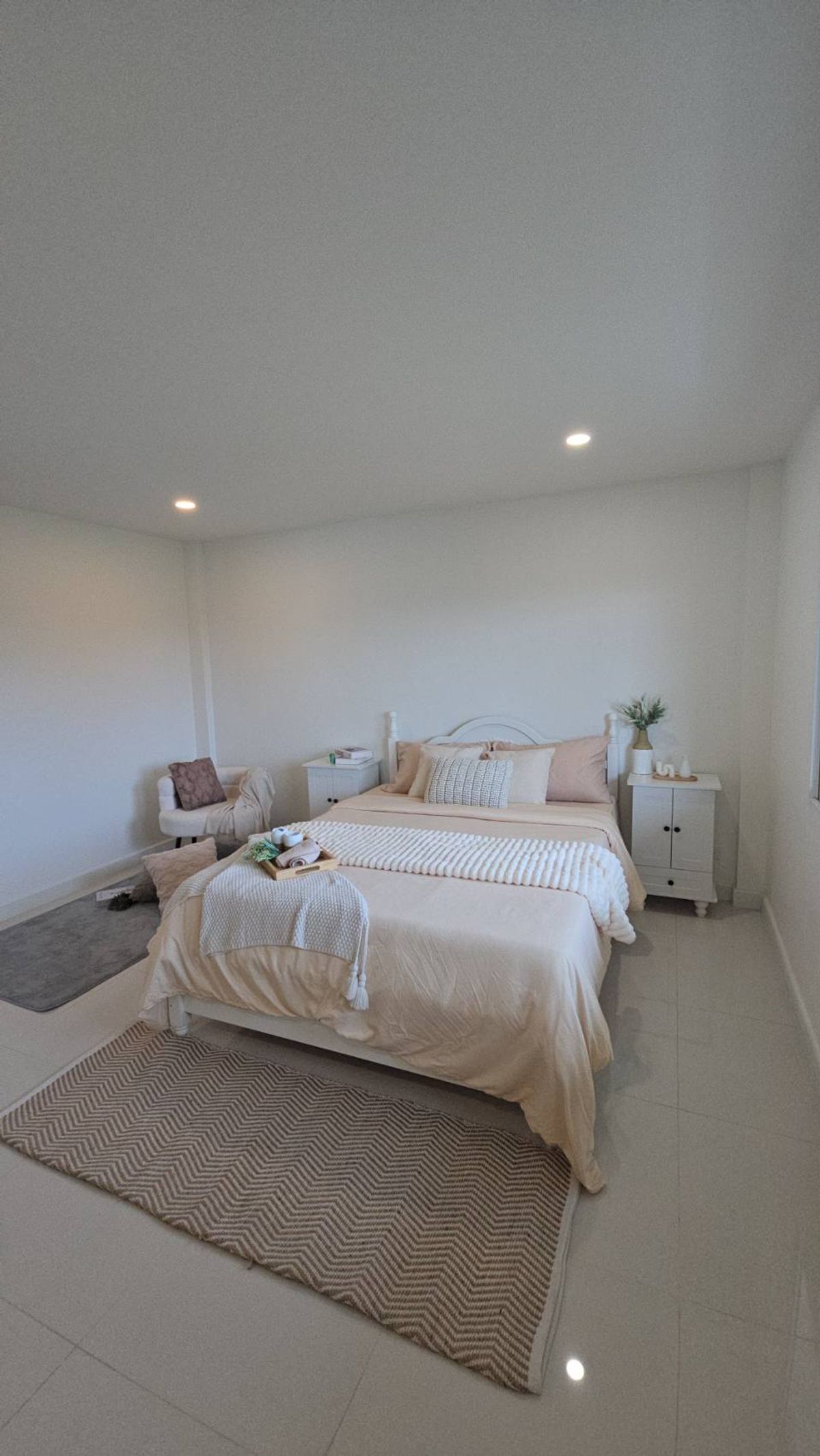 ทาวน์โฮมเชียงใหม่ : ขาย ทาวน์เฮ้าส์ หมู่บ้านทองประกาย ใกล้ รพ.นครพิงค์ จ.เชียงใหม่ ตกแต่งใหม่