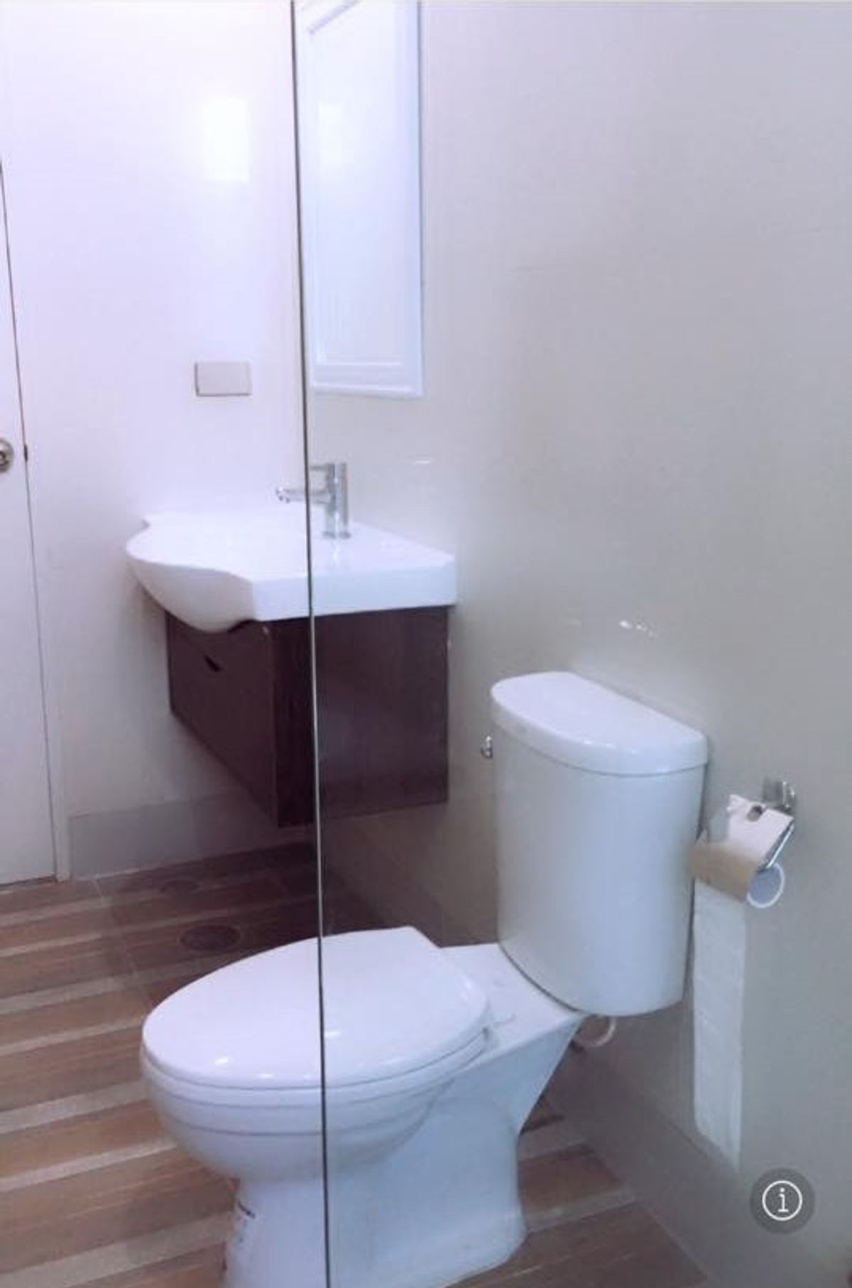 For SaleCondoRatchathewi,Phayathai : Villa Rachatewi【𝐒𝐄𝐋𝐋 & 𝐑𝐄𝐍𝐓】🔥Muji's soft wooden furniture gives you a relaxing, city-resort-like feel every day.🔥  Contact Line ID: @hacondo