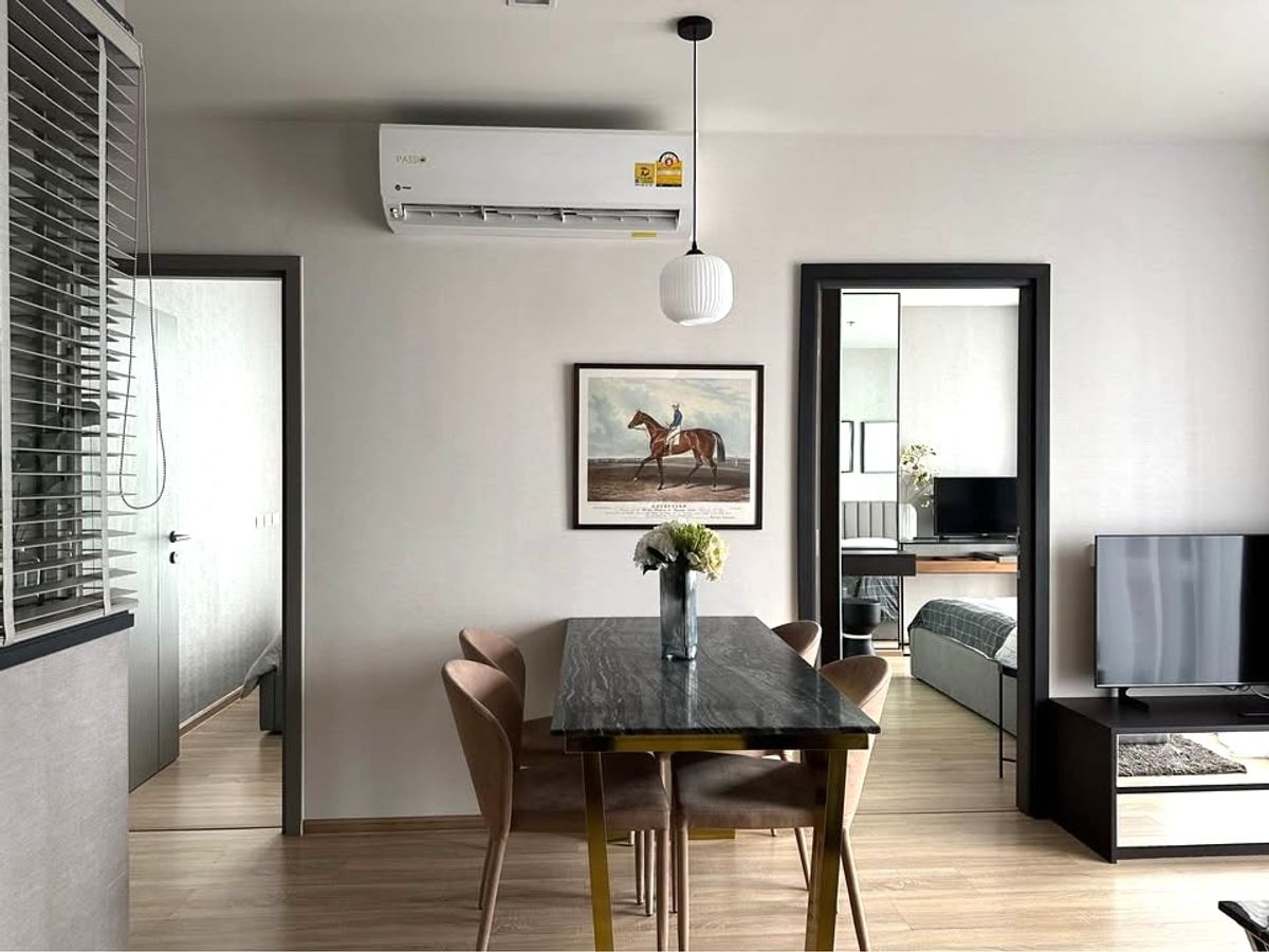 ขายคอนโดพระราม 9 เพชรบุรีตัดใหม่ RCA : ขายคอนโด The Base Garden Rama 9 ราคา 6,000,000 บาท [NCr250810]