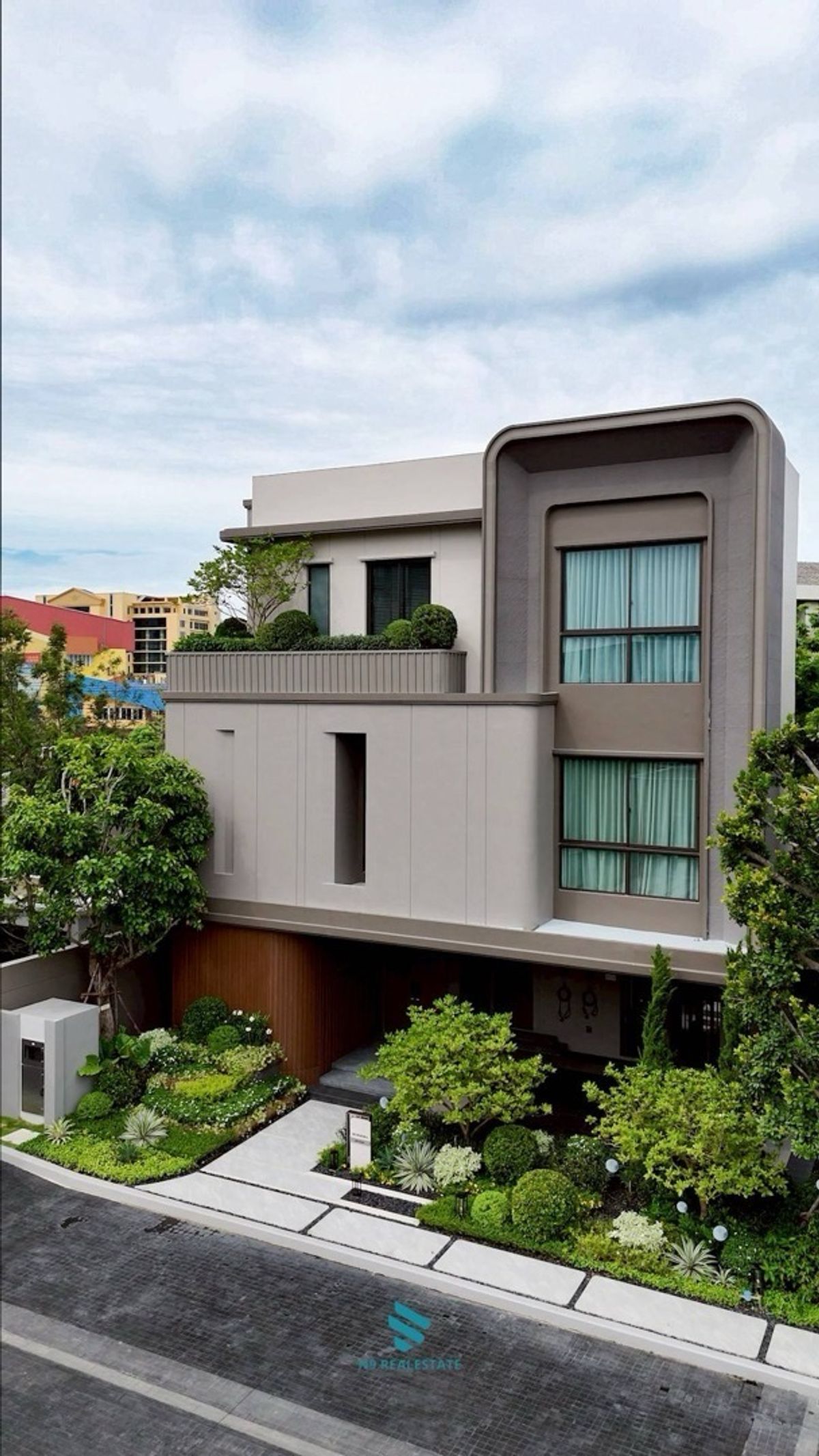 ขายบ้านแจ้งวัฒนะ เมืองทอง : วิลล่าหรู3 ชั้น Grand Bangkok boulervard ดอนเมือง-แจ้งวัฒนะ เริ่มต้น 40 ล้าน ใกล้ harrow,สนามบิน และทางด่วน 