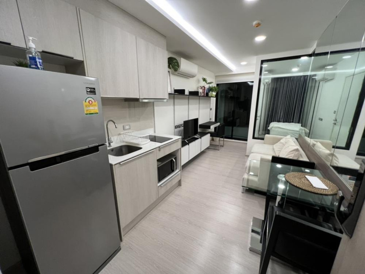 For RentCondoSukhumvit, Asoke, Thonglor : There are many rooms available in many sizes. Can be viewed. 📲081-8119186