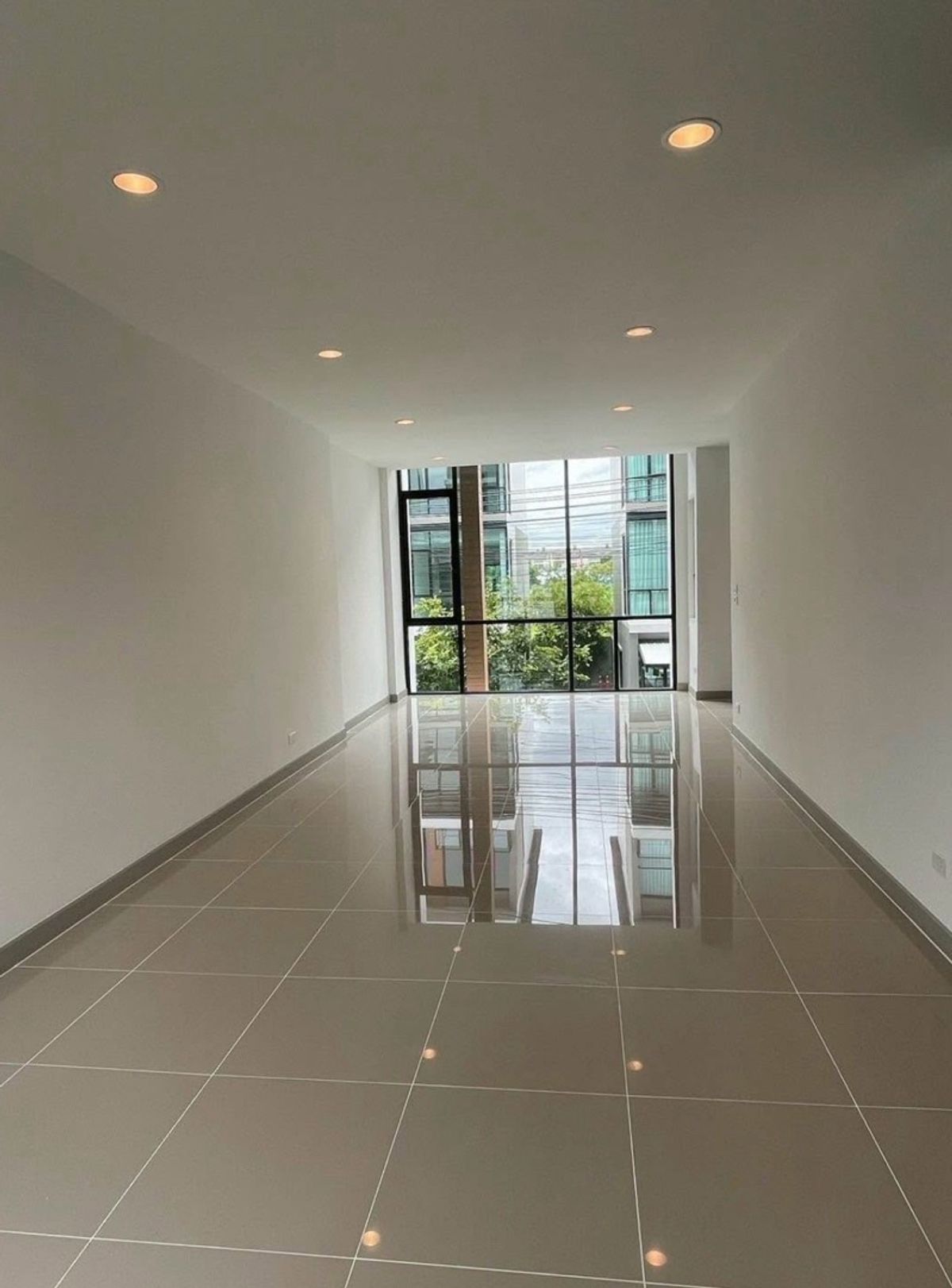 ให้เช่าโฮมออฟฟิศนวมินทร์ รามอินทรา : ปล่อยเช่า โฮมออฟฟิศ นวมินทร์ 133/1 | For Rent - Home Office Nawamin 133/1