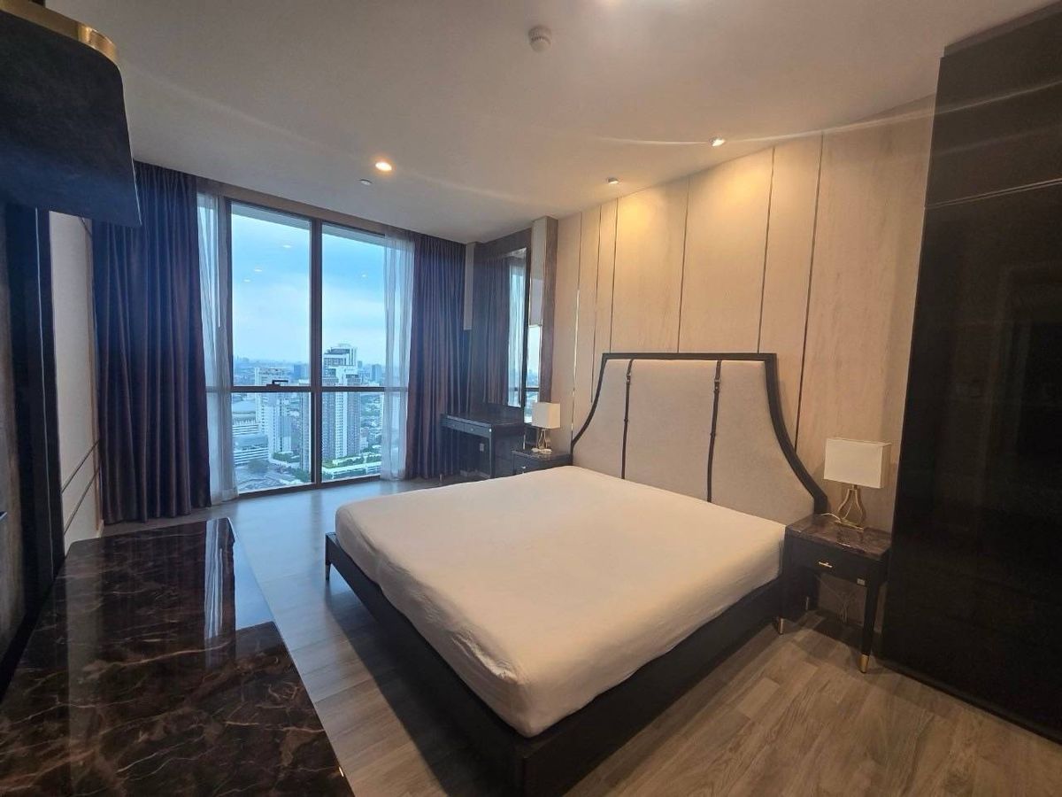 ขายคอนโดบางซื่อ วงศ์สว่าง เตาปูน : 333 Riverside **ขาย** 2 นอน ชั้นสูง วิวแม่น้ำ ราคา 13.89 ล้าน