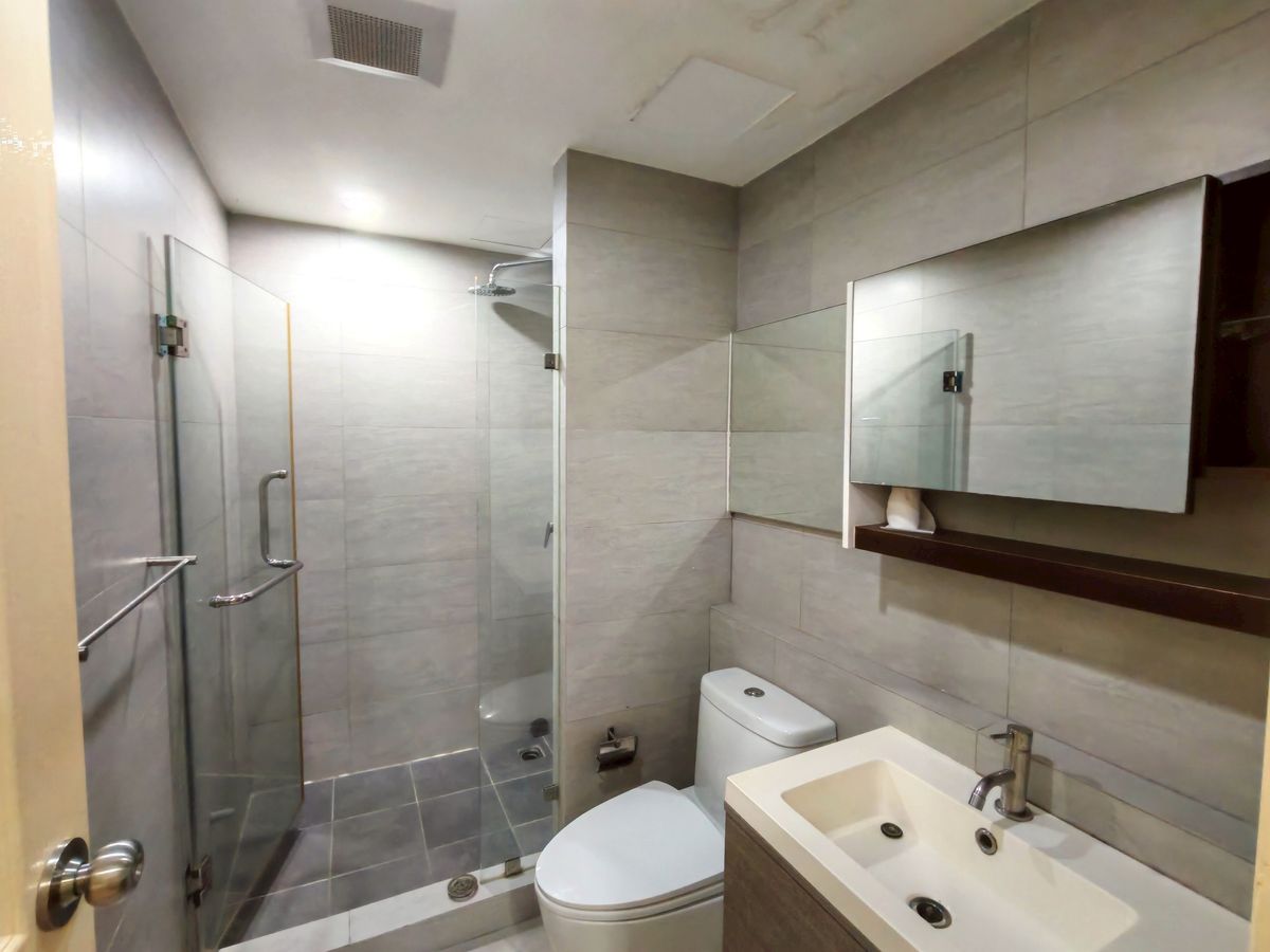 ขายคอนโดสุขุมวิท อโศก ทองหล่อ : ขายด่วน❗คอนโด ดิ เอซ เอกมัย (The Ace Ekamai) ห้องพิเศษสำหรับครอบครัว ใกล้โรงเรียนนานาชาติเอกมัย เพียง 400 เมตร