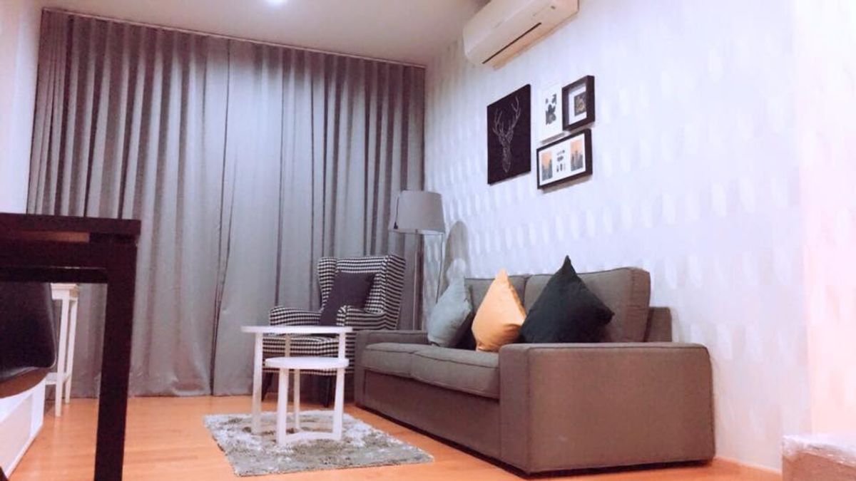 For SaleCondoRatchathewi,Phayathai : Villa Rachatewi【𝐒𝐄𝐋𝐋 & 𝐑𝐄𝐍𝐓】🔥Muji's soft wooden furniture gives you a relaxing, city-resort-like feel every day.🔥  Contact Line ID: @hacondo