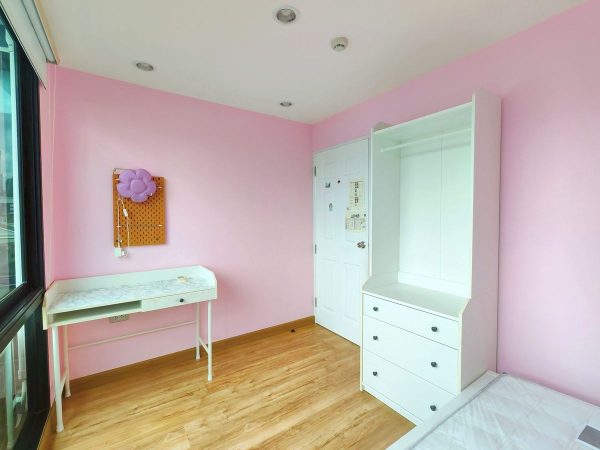 ขายคอนโดสุขุมวิท อโศก ทองหล่อ : ขายด่วน❗คอนโด ดิ เอซ เอกมัย (The Ace Ekamai) ห้องพิเศษสำหรับครอบครัว ใกล้โรงเรียนนานาชาติเอกมัย เพียง 400 เมตร