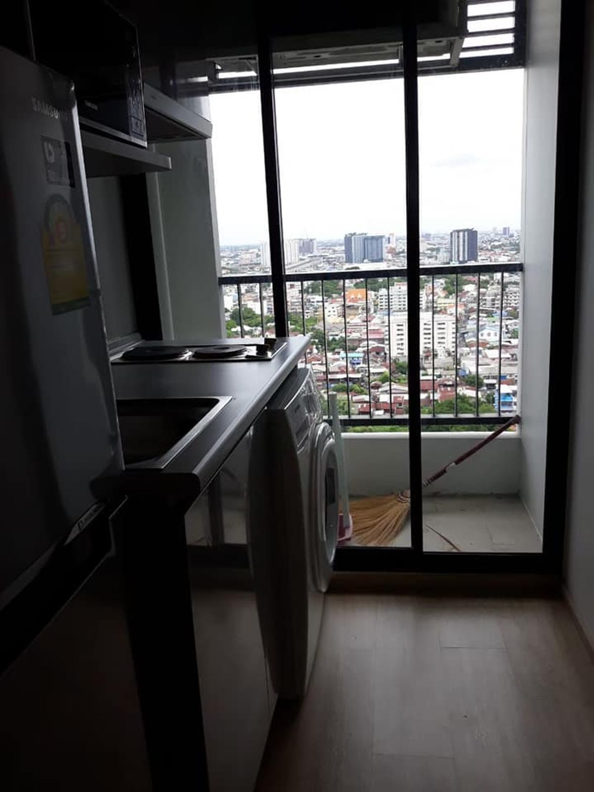 For SaleCondoThaphra, Talat Phlu, Wutthakat : Ideo Sathorn Thaphra【𝐒𝐄𝐋𝐋 & 𝐑𝐄𝐍𝐓】🔥Live comfortably in a fully furnished room with a warm atmosphere near BTS Wongwian Yai🔥  Contact Line ID: @hacondo