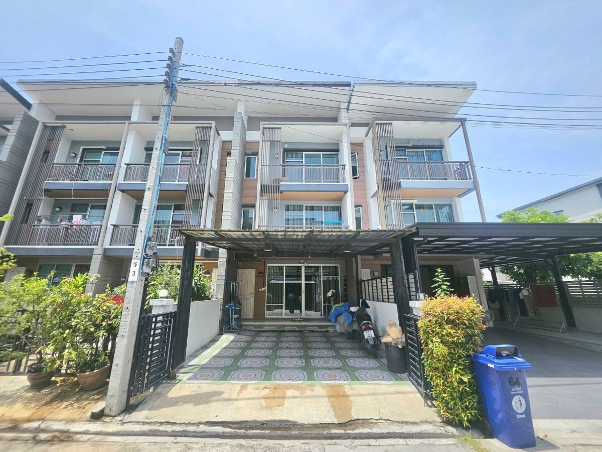 ขายทาวน์โฮมพระราม 2 บางขุนเทียน : 🏡 ขาย ทาวน์เฮ้าส์ 3 ชั้น ทาวน์ อเวนิว ไทม์ (Town Avenue Time) ท่าข้าม 16 ขายตามสภาพ