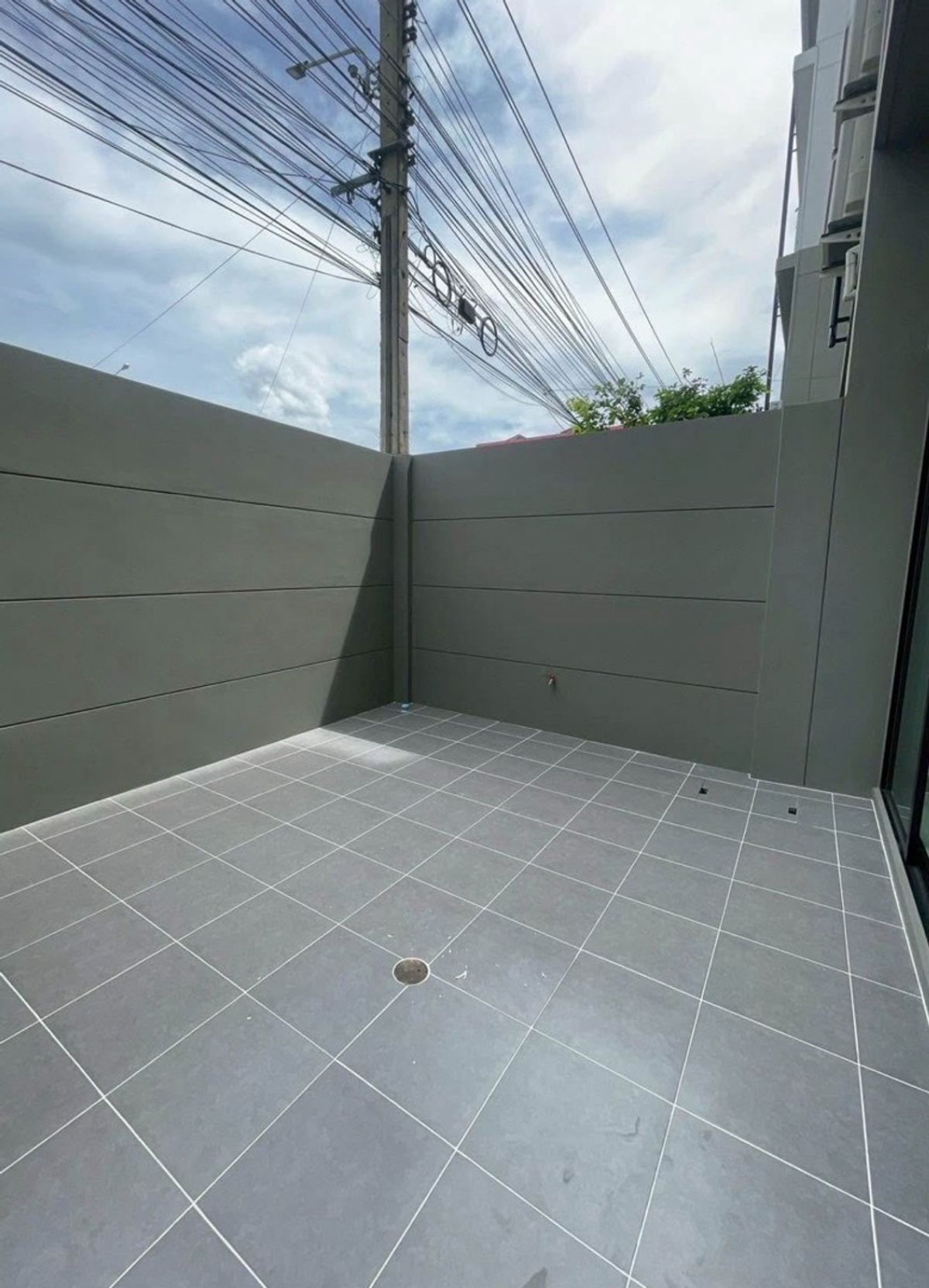 ให้เช่าโฮมออฟฟิศนวมินทร์ รามอินทรา : ปล่อยเช่า โฮมออฟฟิศ นวมินทร์ 133/1 | For Rent - Home Office Nawamin 133/1