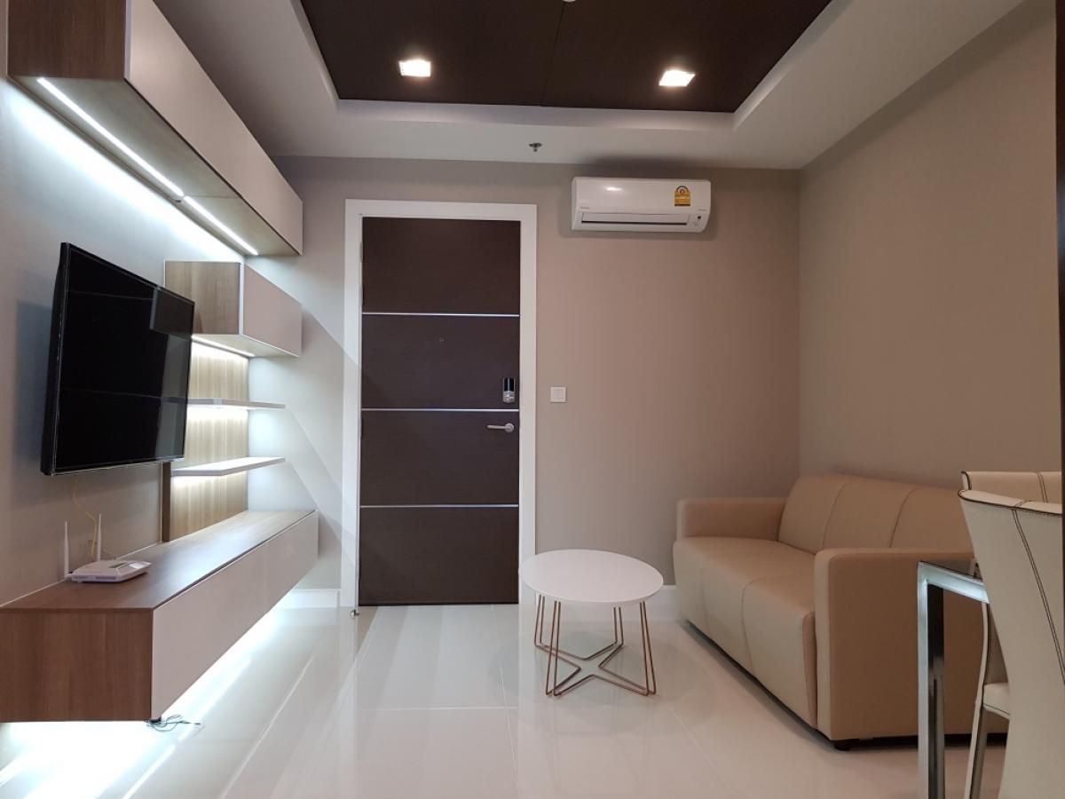 For RentCondoSamut Prakan,Samrong : For rent 📍 The Metropolis Samrong Interchange 📍Convenient transportation, near BTS Samrong, fully furnished and equipped with appliances.