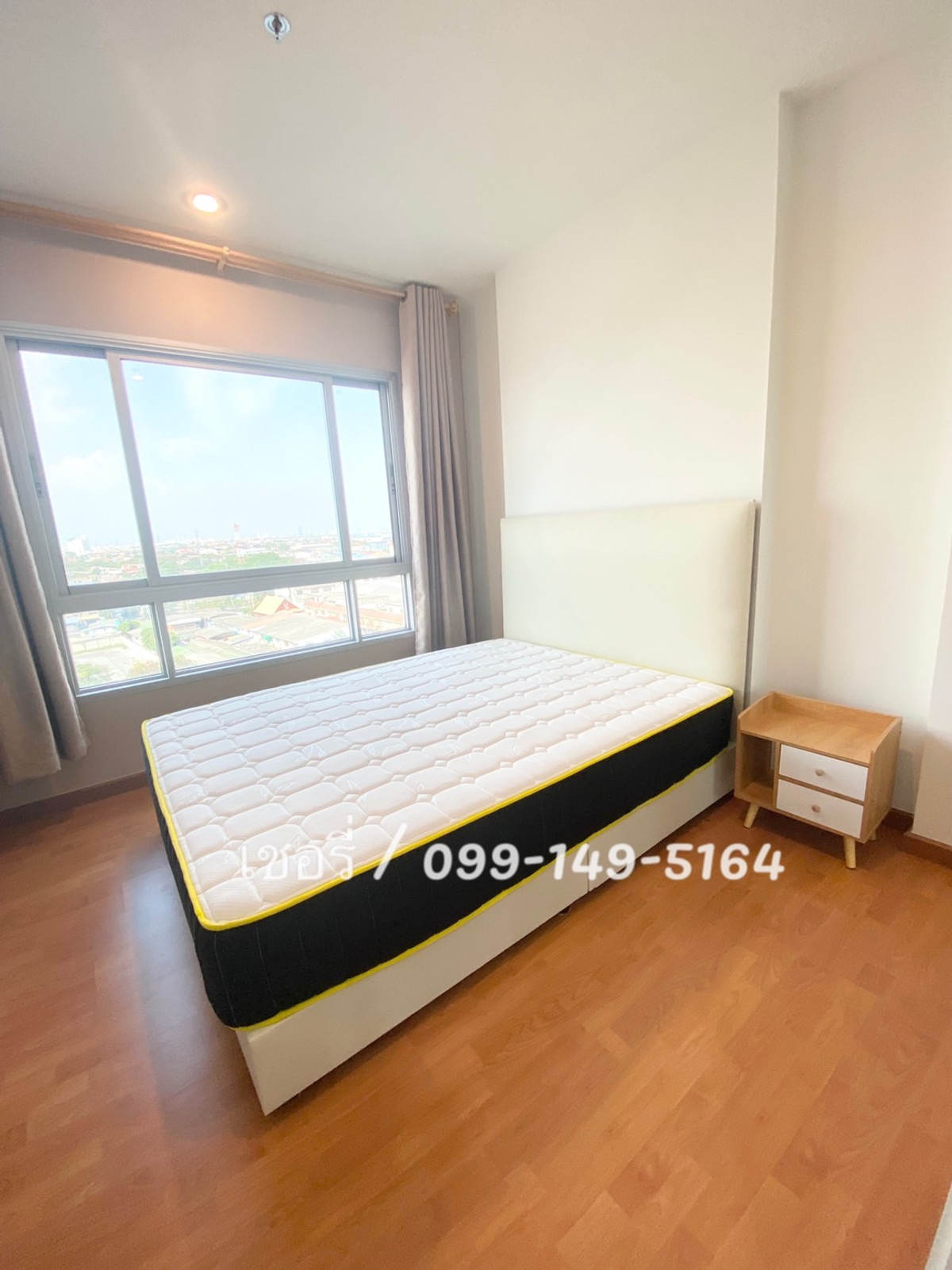 เช่าคอนโด The President Sukhumvit-Samutprakan ห้องใหม่มาก พร้อมเฟอร์เครื่องใช้ไฟฟ้า  ติดBTSแพรกษา ติดโรบินสัน คอนโดติดรถไฟฟ้า ติดตลาดแบล็คมาร์เก็ต / โทร 099-149-5164 Loading...