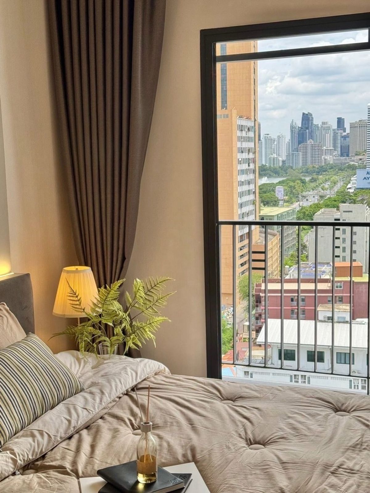 ให้เช่าคอนโดคลองเตย กล้วยน้ำไท : New room คอนโด Life rama4-asoke