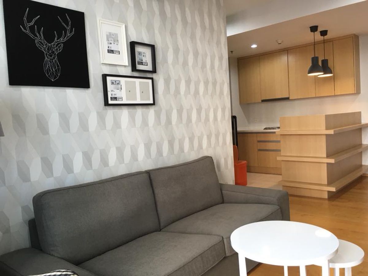 For SaleCondoRatchathewi,Phayathai : Villa Rachatewi【𝐒𝐄𝐋𝐋 & 𝐑𝐄𝐍𝐓】🔥Muji's soft wooden furniture gives you a relaxing, city-resort-like feel every day.🔥  Contact Line ID: @hacondo