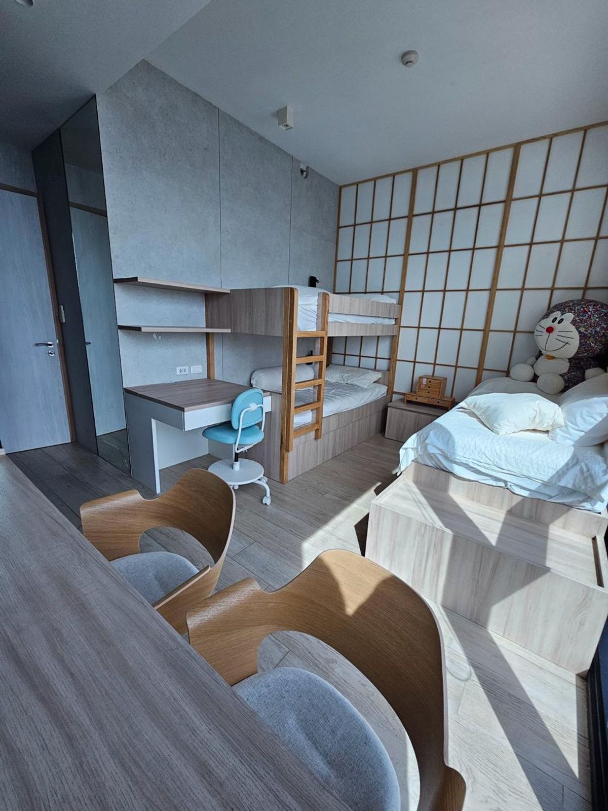 ขายคอนโดสีลม ศาลาแดง บางรัก : The Lofts Silom【𝐒𝐄𝐋𝐋 & 𝐑𝐄𝐍𝐓】🔥คอนโดวิวหลักล้าน สไตล์เรียบหรู ทำเลดี ตกแต่งสวย เฟอร์นิเจอร์สุดพรีเมี่ยม🔥  ติดต่อไลน์ไอดี: @hacondo