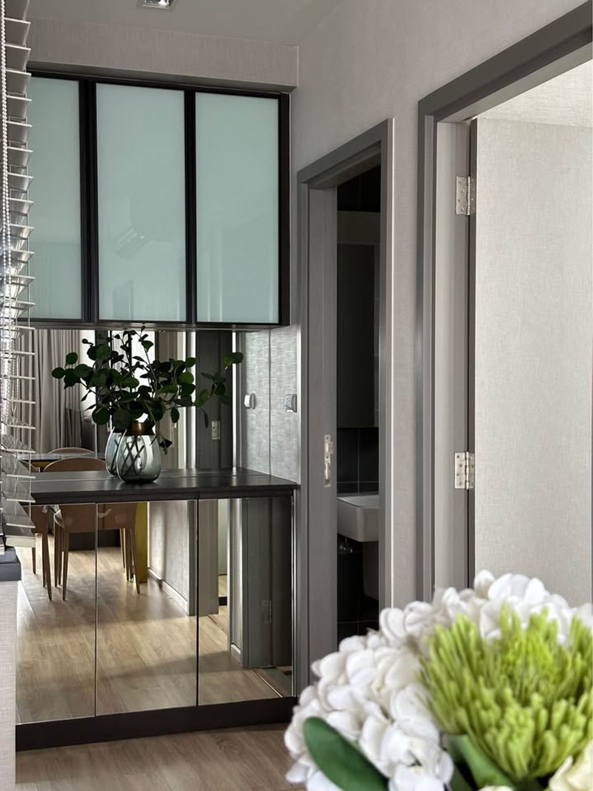 ขายคอนโดพระราม 9 เพชรบุรีตัดใหม่ RCA : ขายคอนโด The Base Garden Rama 9 ราคา 6,000,000 บาท [NCr250810]