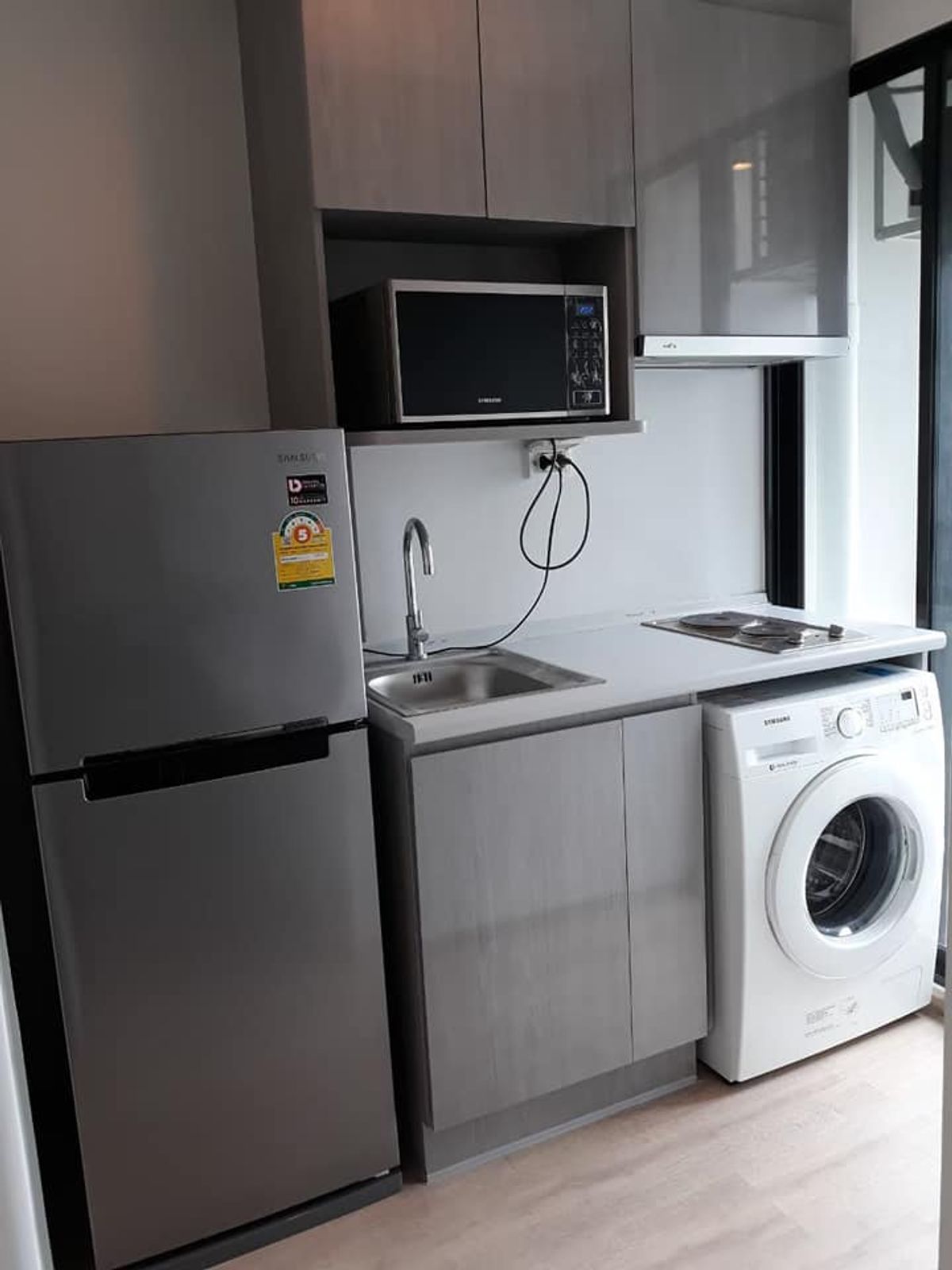 For SaleCondoThaphra, Talat Phlu, Wutthakat : Ideo Sathorn Thaphra【𝐒𝐄𝐋𝐋 & 𝐑𝐄𝐍𝐓】🔥Live comfortably in a fully furnished room with a warm atmosphere near BTS Wongwian Yai🔥  Contact Line ID: @hacondo