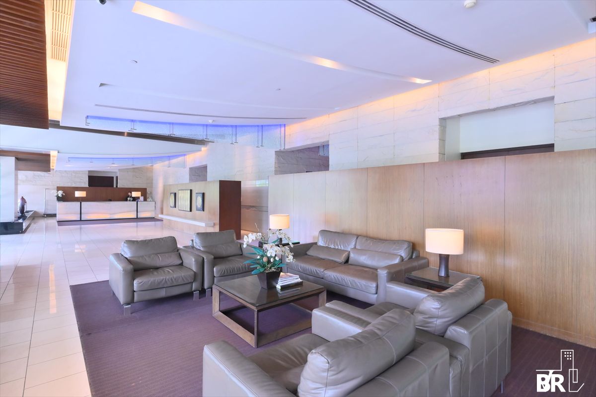 For RentCondoSukhumvit, Asoke, Thonglor : The Lakes ✨𝐋𝐮𝐱𝐮𝐫𝐲 𝟐-𝐁𝐞𝐝𝐫𝐨𝐨𝐦 𝐂𝐨𝐧𝐝𝐨 in Central Bangkok ❤️ Near BTS Asoke