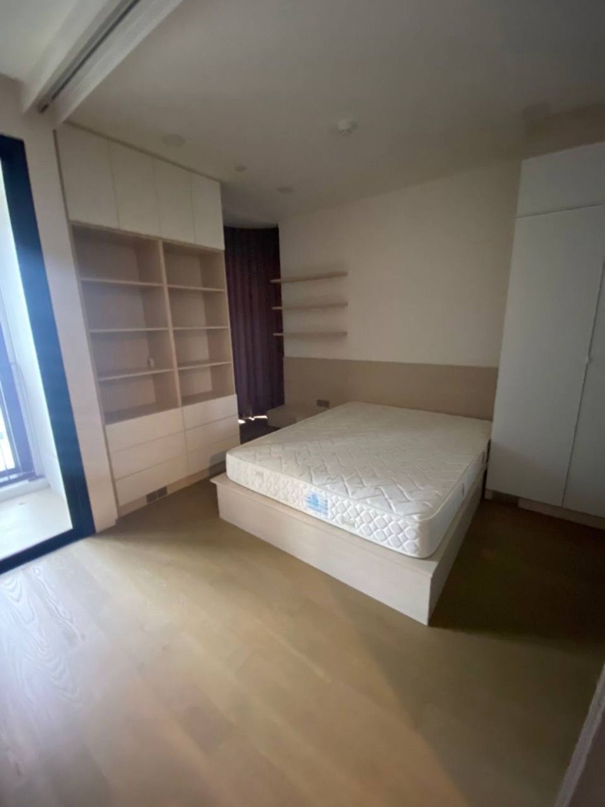 ขายคอนโดสยาม จุฬา สามย่าน : Ashton Chula Silom【𝐒𝐄𝐋𝐋 & 𝐑𝐄𝐍𝐓】🔥โทนเข้มมีคลาส พร้อมเฟอร์ฯบิ้วอินสไตล์เรียบเท่ทุกมุมห้อง🔥  ติดต่อไลน์ไอดี: @hacondo